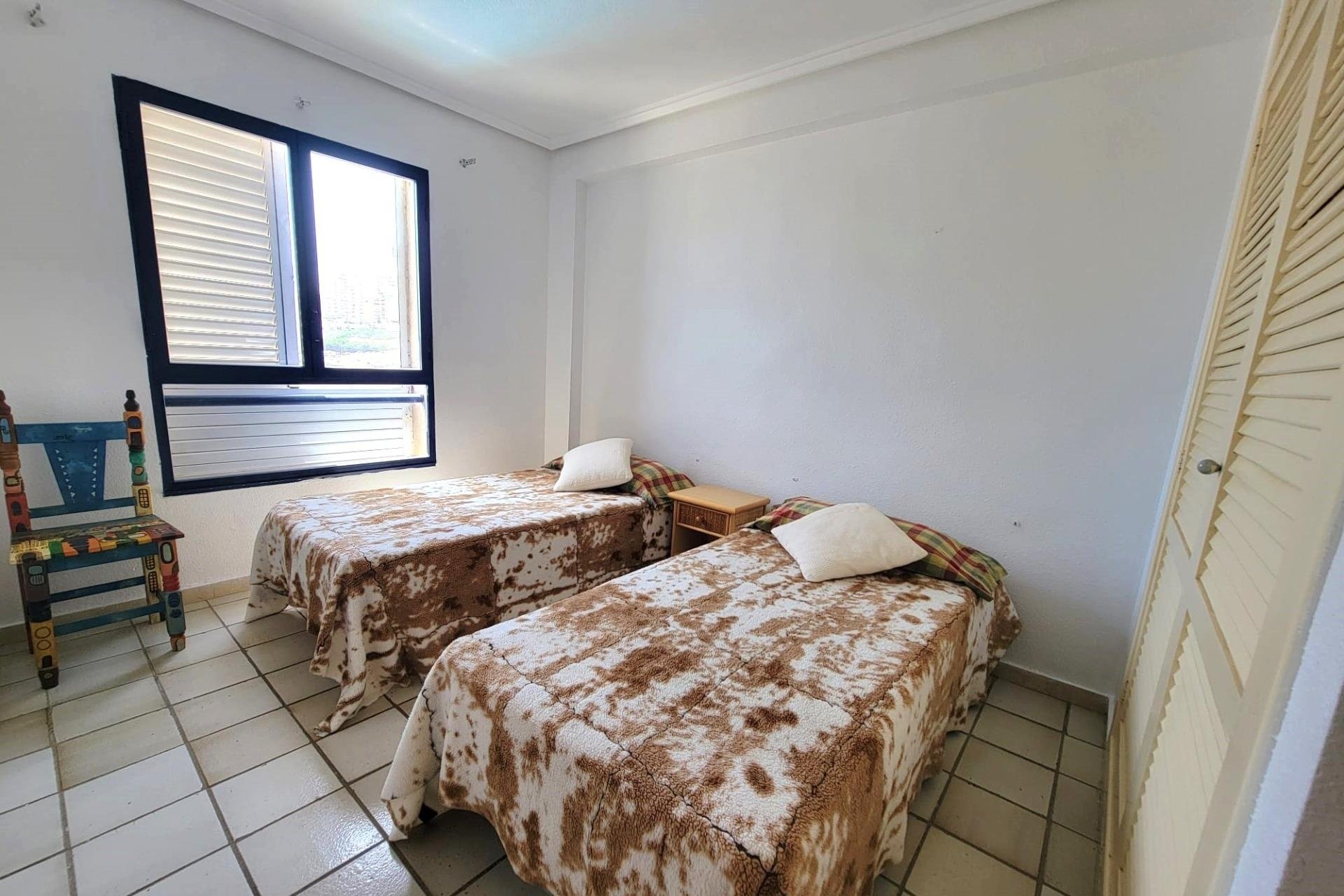 Reventa - Ático -
Torrevieja - Playa De La Mata