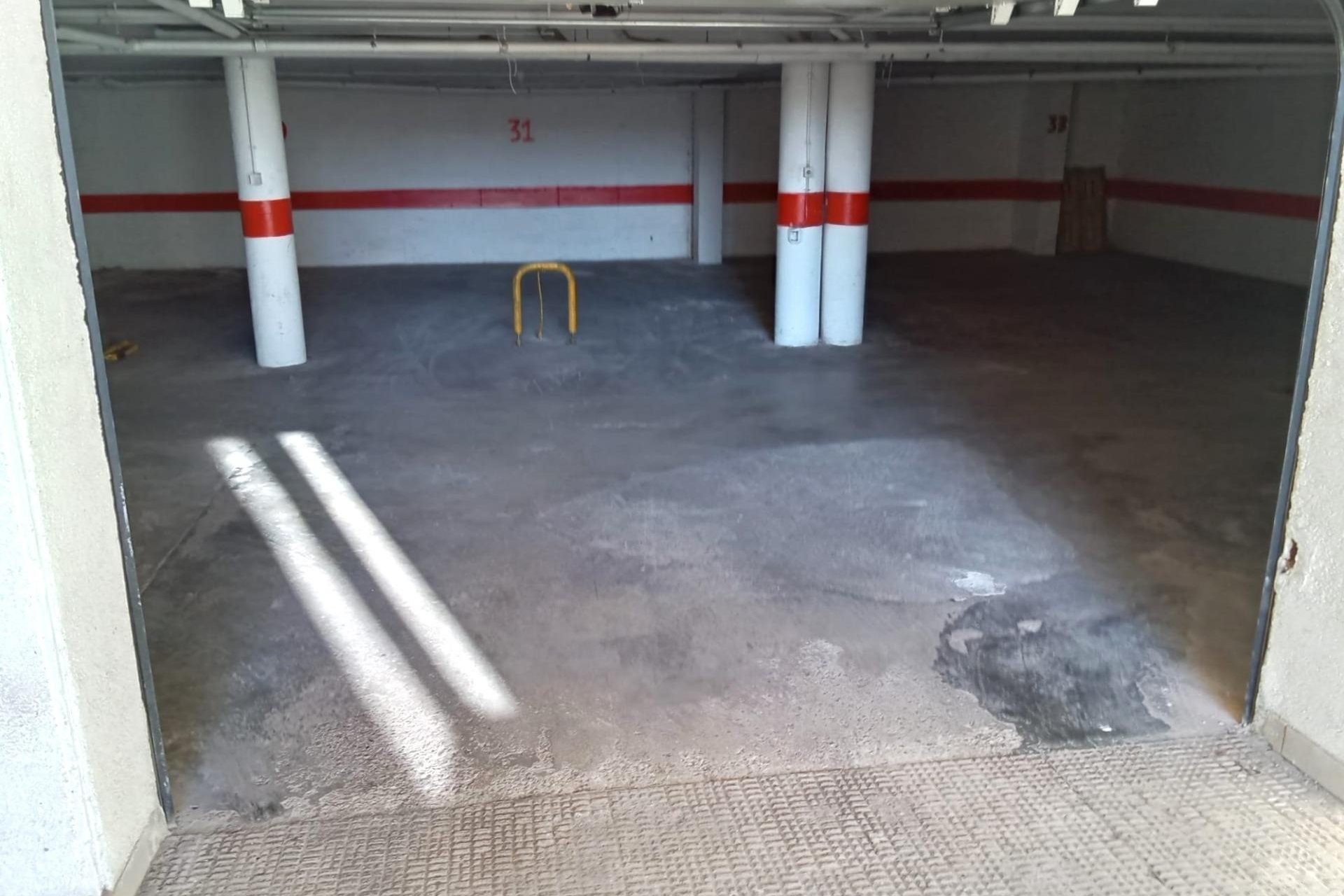 Reventa - Ático -
Torrevieja - Playa De La Mata