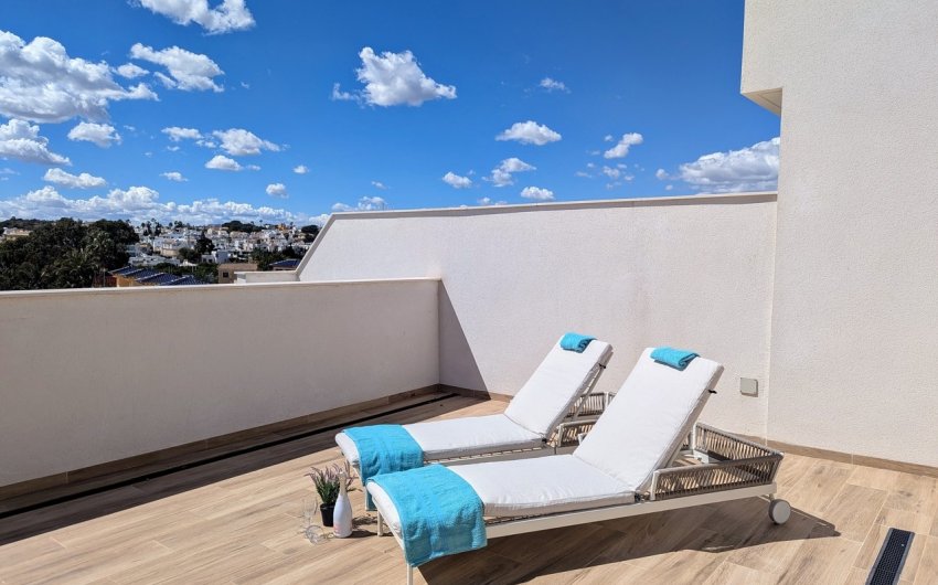 Reventa - Ático -
Villamartin - Costa Blanca