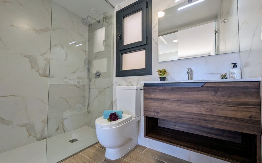 Reventa - Ático -
Villamartin - Costa Blanca