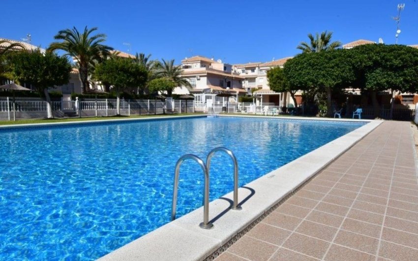 Reventa - Bungalow -
Orihuela Costa - La Zenia
