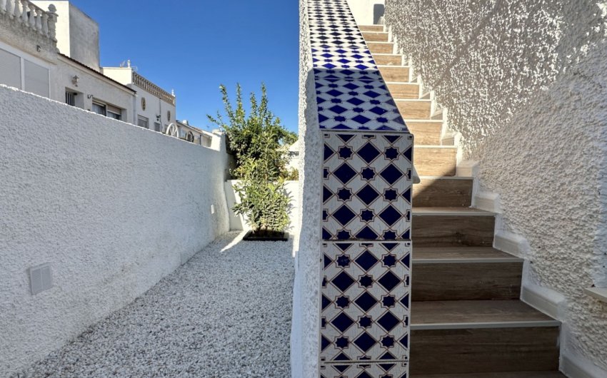 Reventa - Bungalow -
Orihuela Costa - Las Filipinas