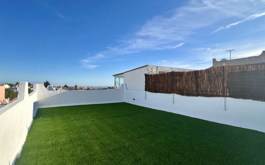 Reventa - Bungalow -
Orihuela Costa - Las Filipinas