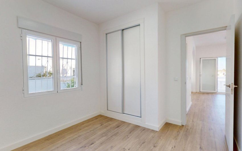 Reventa - Bungalow -
Orihuela Costa - Las Filipinas