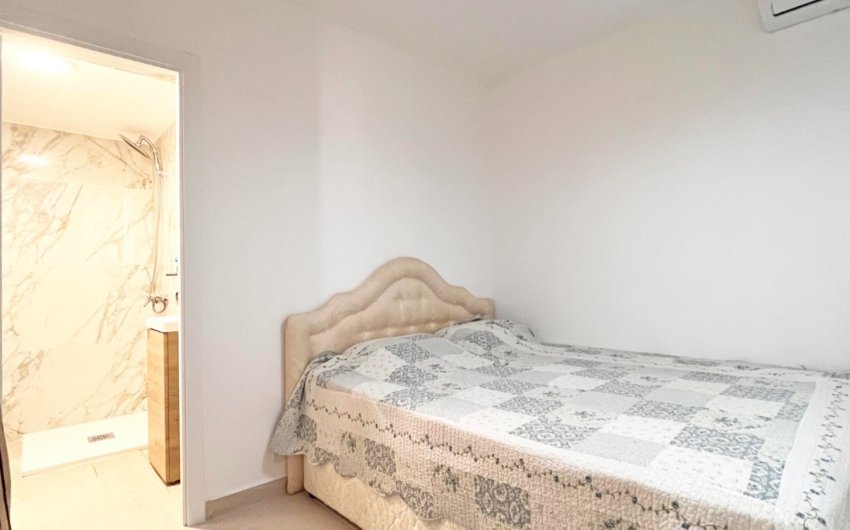 Reventa - Bungalow -
Orihuela Costa - Playa Flamenca