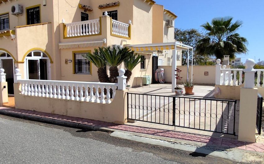 Reventa - Bungalow -
Orihuela - Urbanización Perla Del Mar