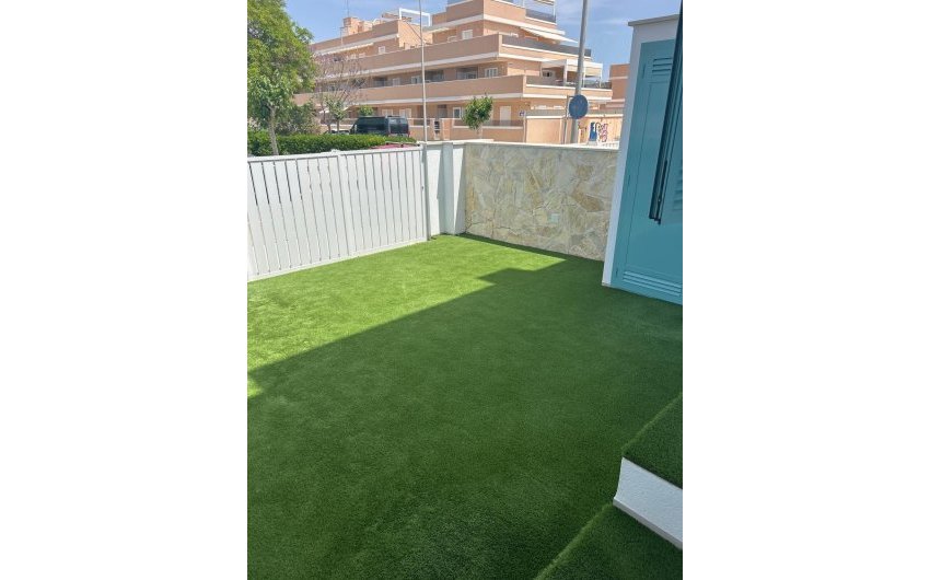 Reventa - Bungalow -
Pilar de la Horadada - El Mojón