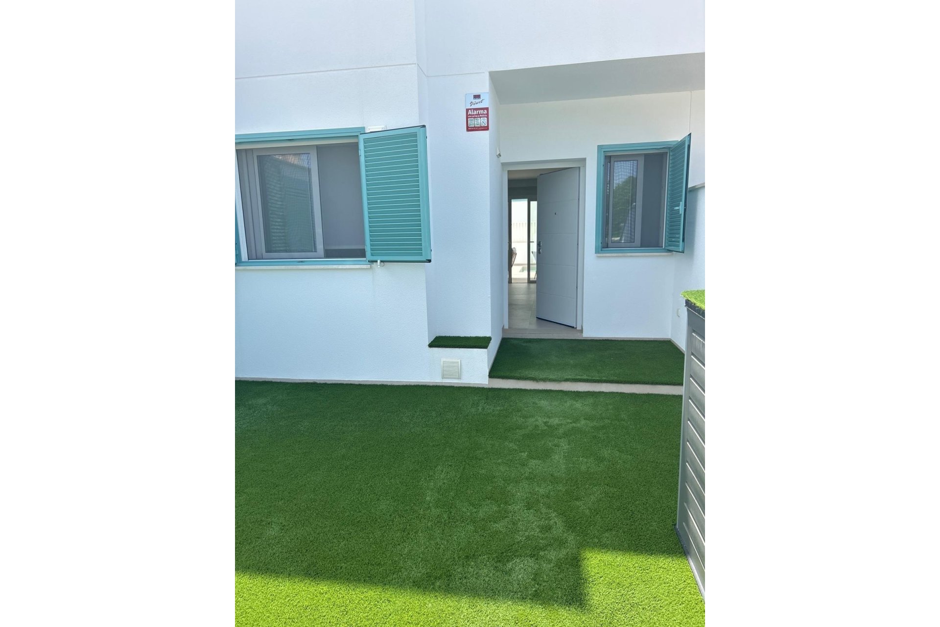 Reventa - Bungalow -
Pilar de la Horadada - El Mojón