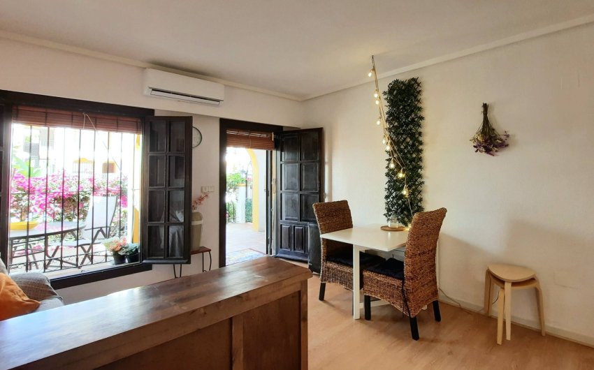 Reventa - Bungalow -
Torrevieja - La Mata