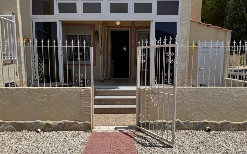 Reventa - Bungalow -
Torrevieja - La Siesta - El Salado - Torreta