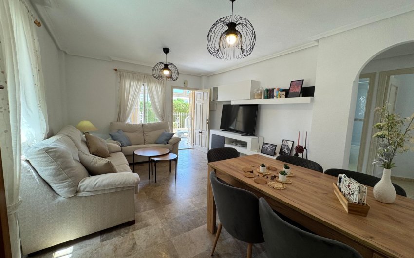 Reventa - Bungalow -
Torrevieja - La Siesta - El Salado - Torreta