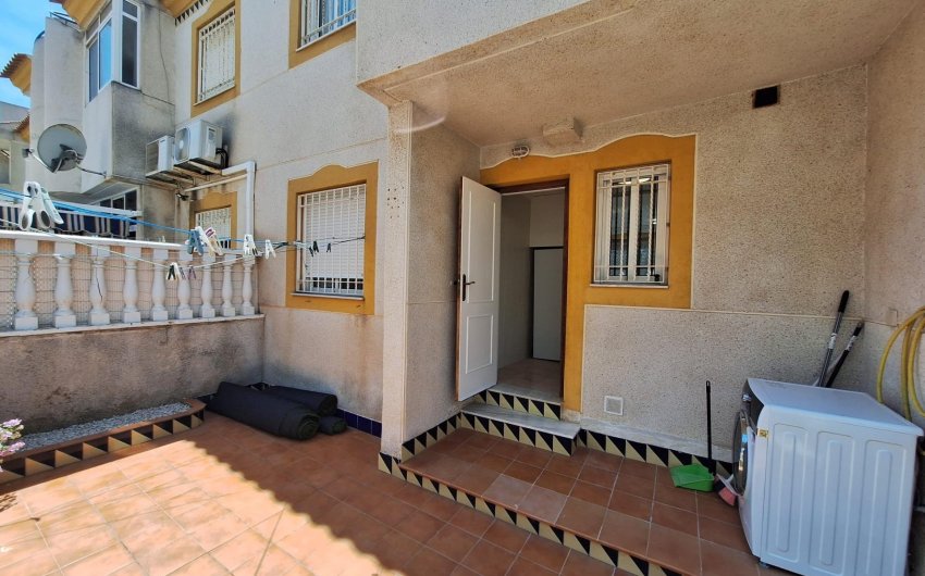 Reventa - Bungalow -
Torrevieja - Sector 25