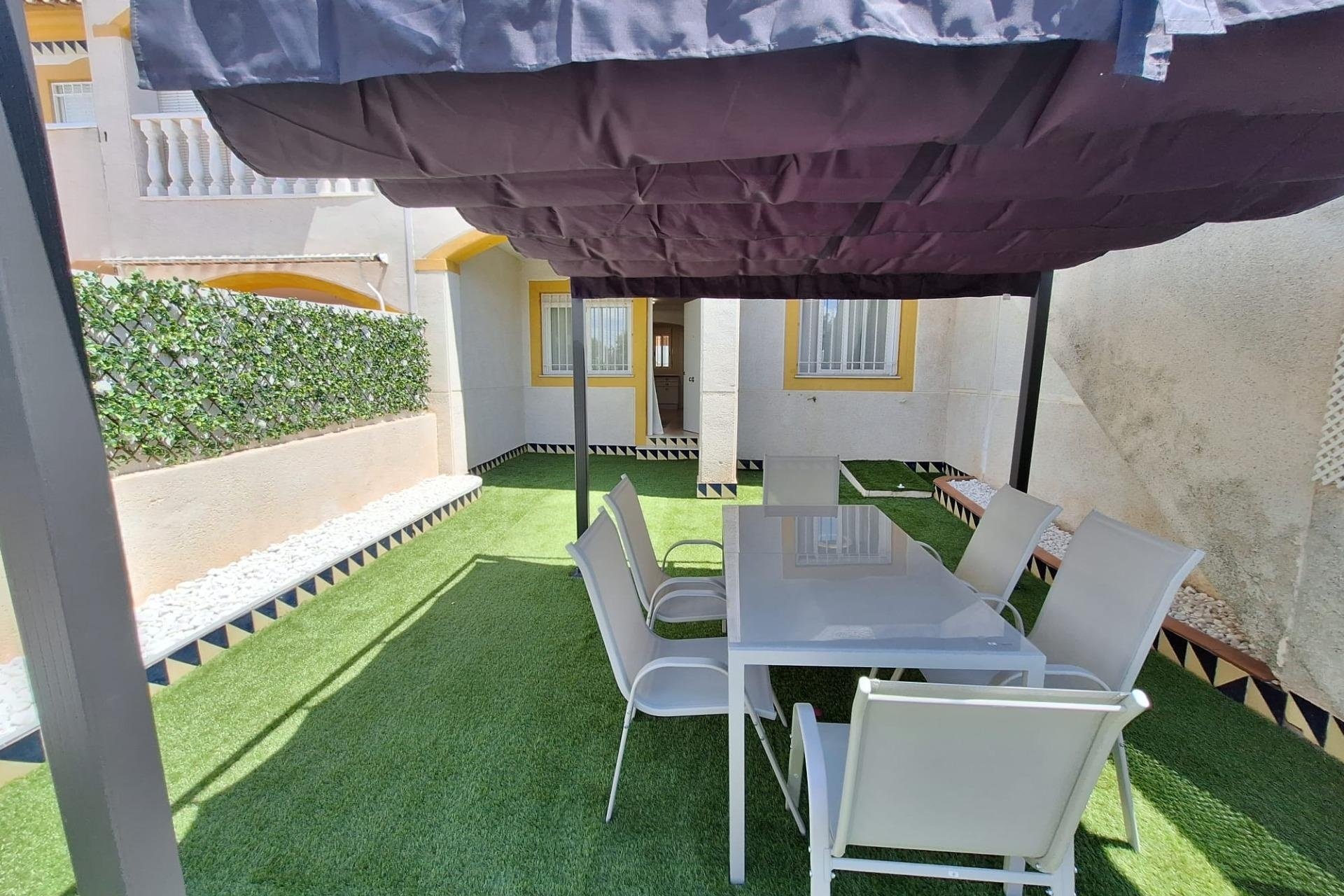 Reventa - Bungalow -
Torrevieja - Sector 25