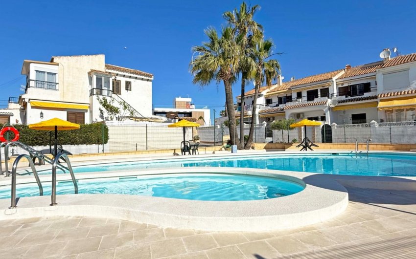 Reventa - Bungalow -
Torrevieja - Torrelamata - La Mata