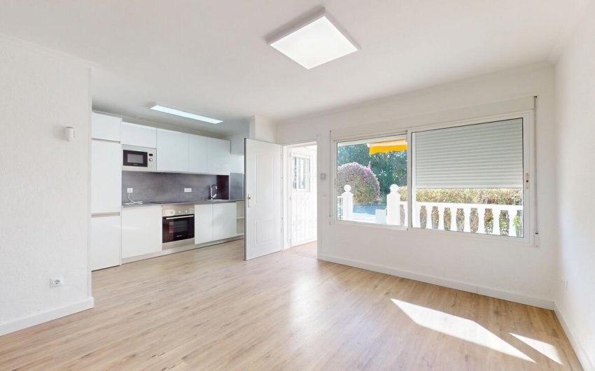 Reventa - Bungalow -
Villamartin - Costa Blanca