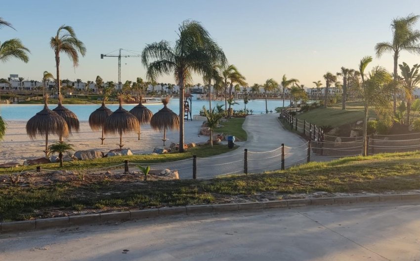 Reventa - Casa -
Torrevieja - Los Frutales