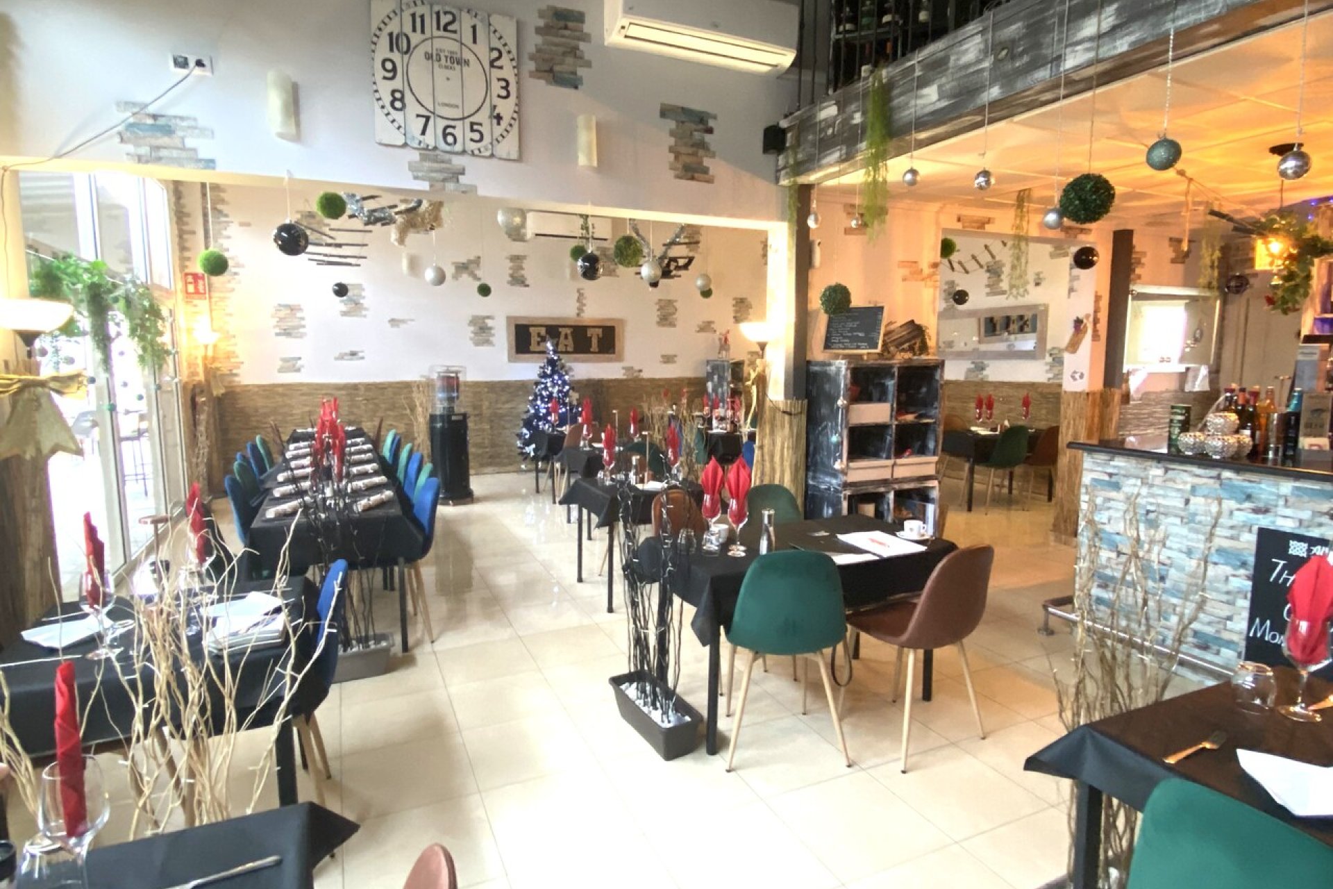 Reventa - Comercial -
Algorfa - Inland