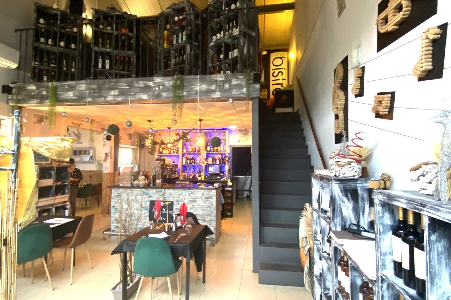 Reventa - Comercial -
Algorfa - Inland