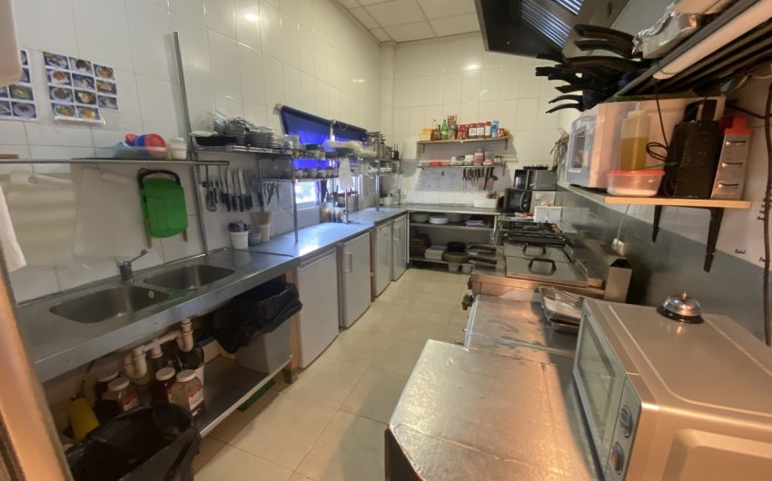 Reventa - Comercial -
Algorfa - Inland