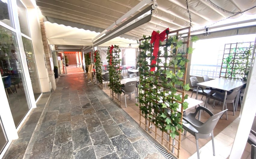 Reventa - Comercial -
Algorfa - Inland