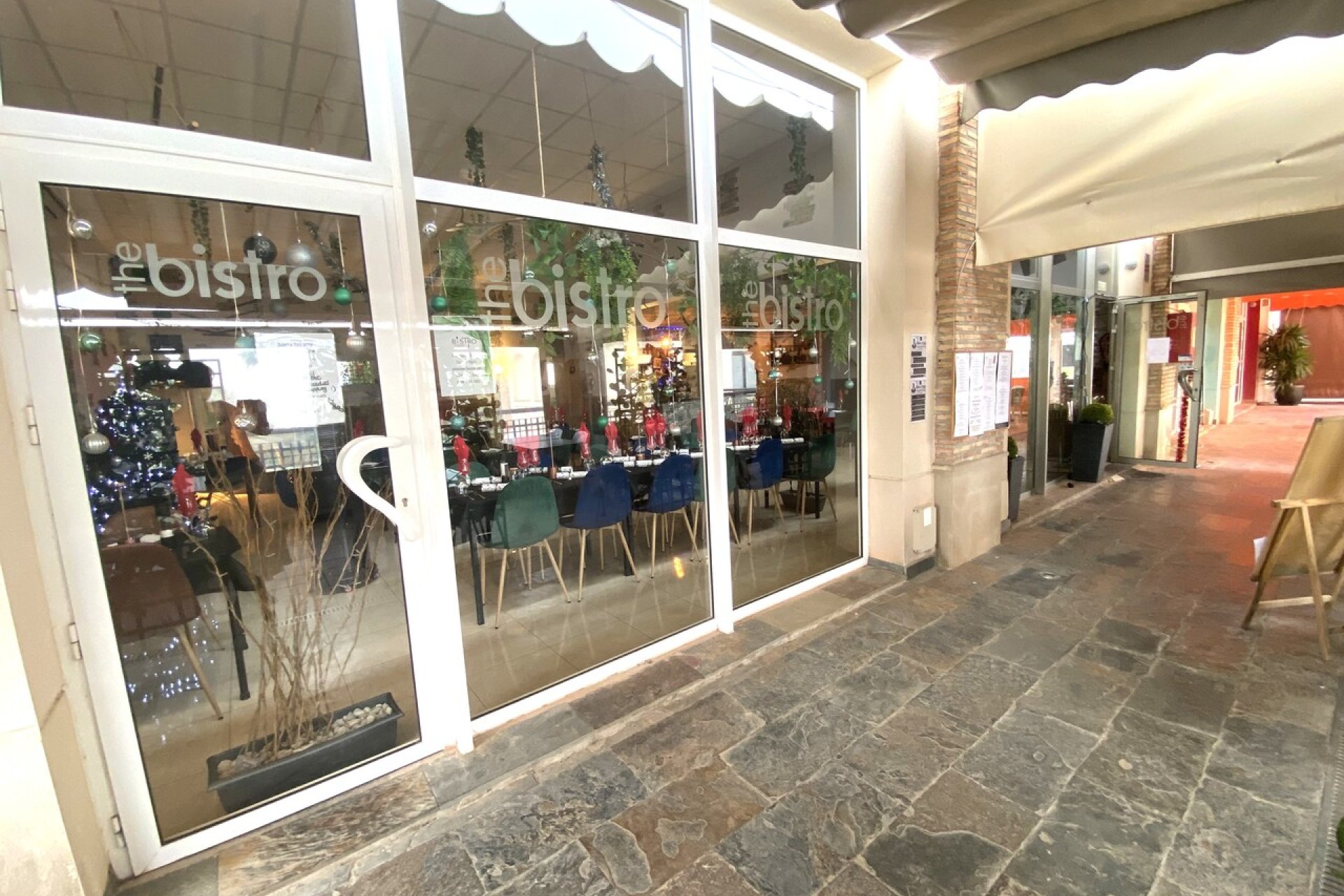 Reventa - Comercial -
Algorfa - Inland