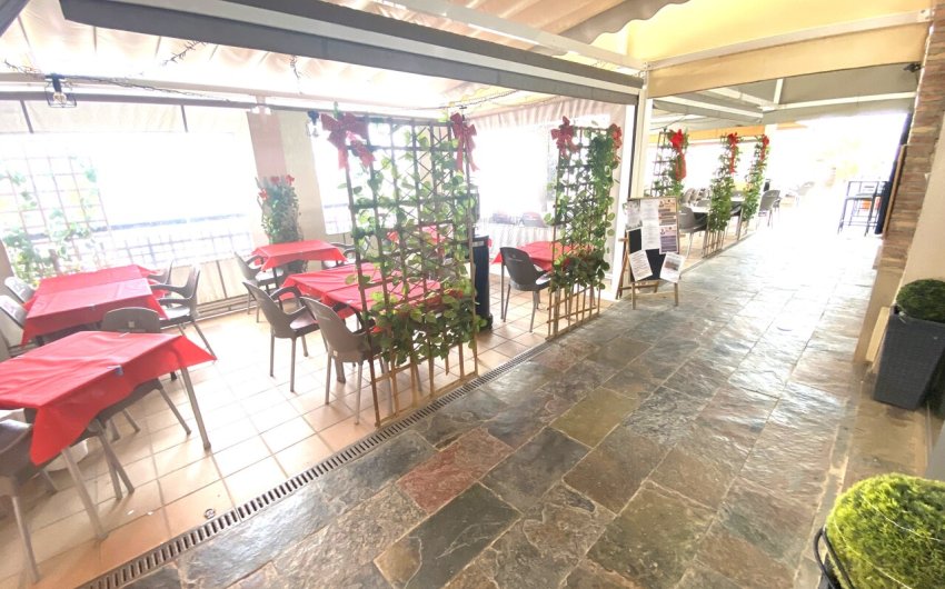 Reventa - Comercial -
Algorfa - Inland