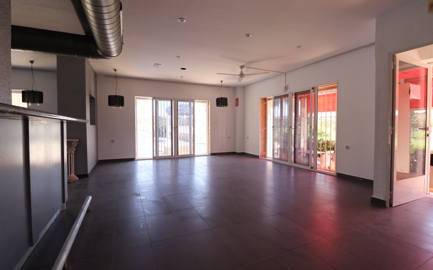 Reventa - Comercial -
Ciudad Quesada - La Marquesa