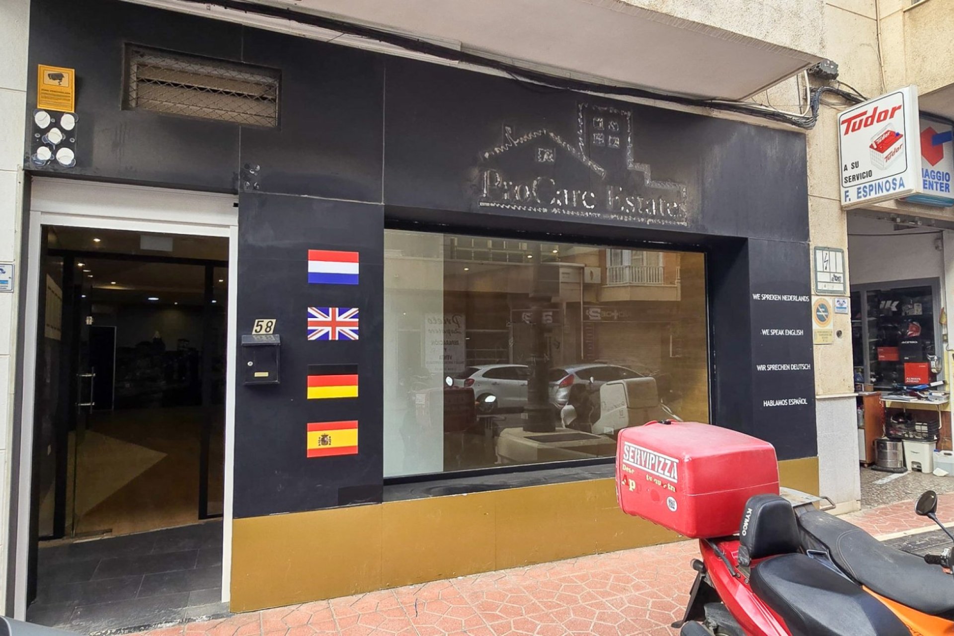 Reventa - Comercial -
Guardamar del Segura - Center