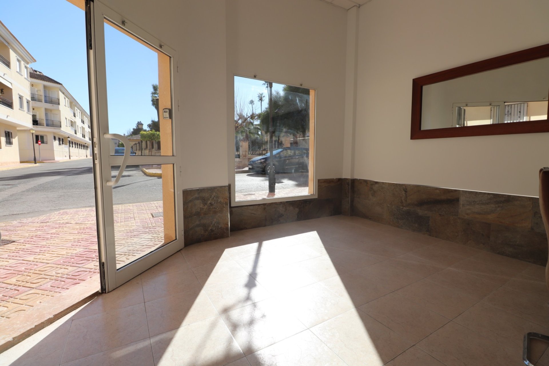 Reventa - Comercial -
Jacarilla - Jacarilla - Town