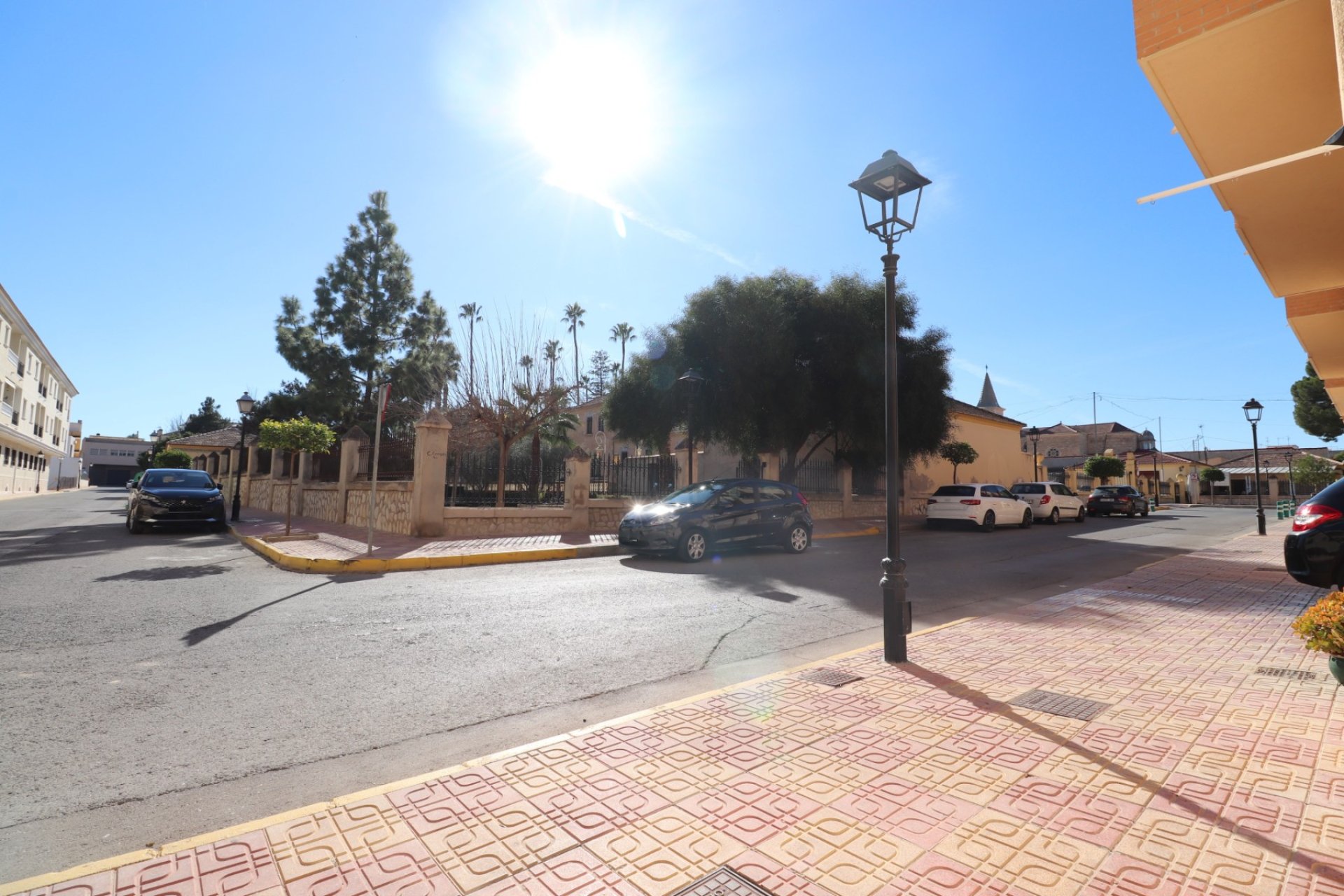 Reventa - Comercial -
Jacarilla