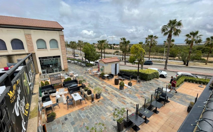 Reventa - Comercial -
La Finca Golf - La finca Golf