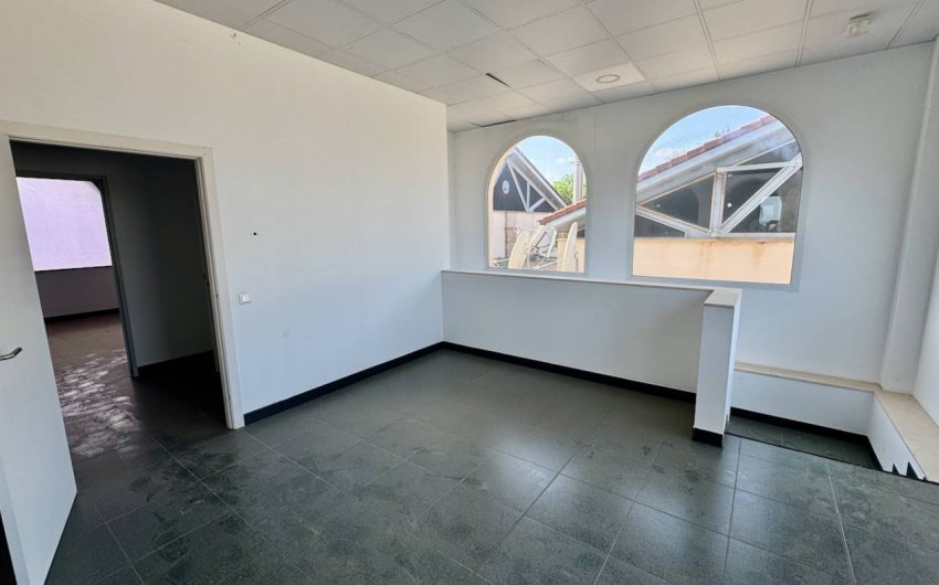 Reventa - Comercial -
La Finca Golf - La finca Golf