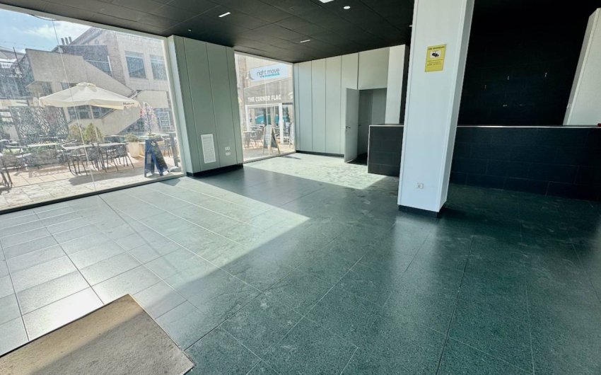 Reventa - Comercial -
La Finca Golf - La finca Golf