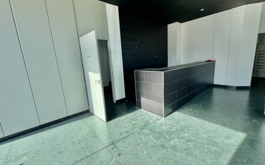 Reventa - Comercial -
La Finca Golf - La finca Golf