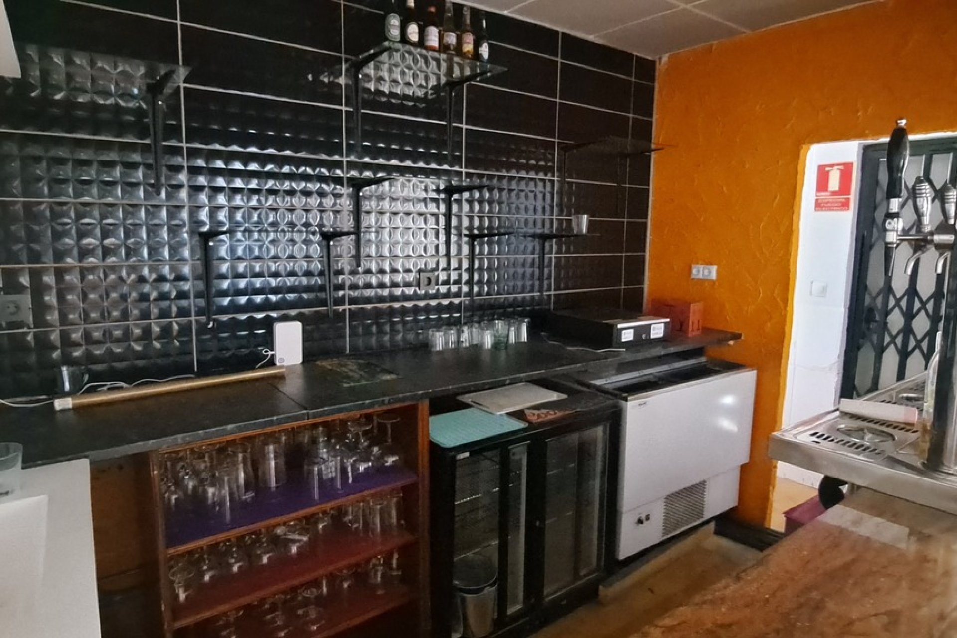 Reventa - Comercial -
Los Dolses - Inland