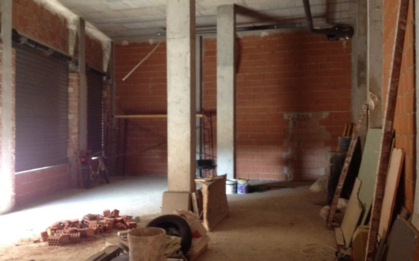 Reventa - Comercial -
Los Montesinos