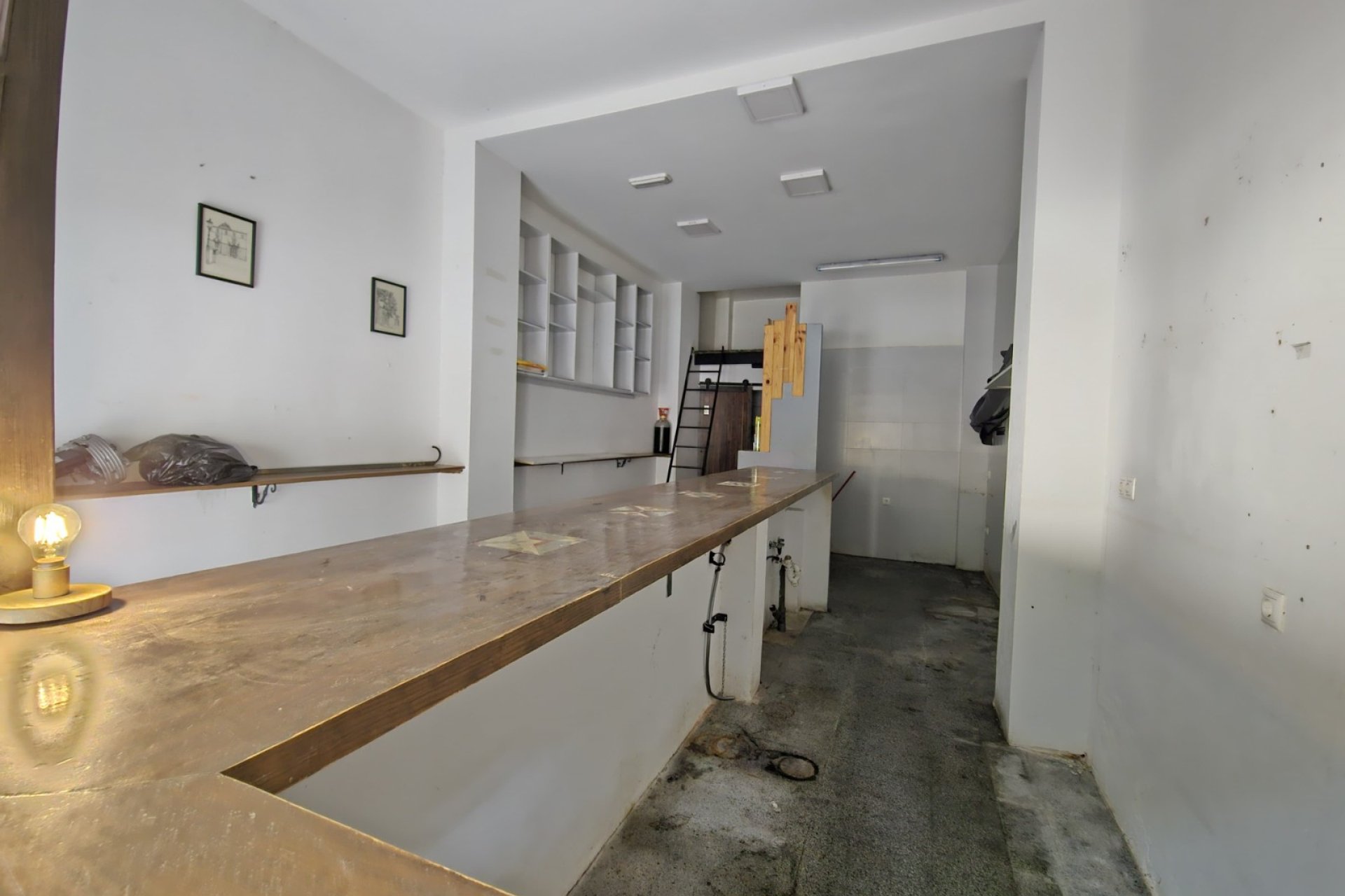 Reventa - Comercial -
Orihuela