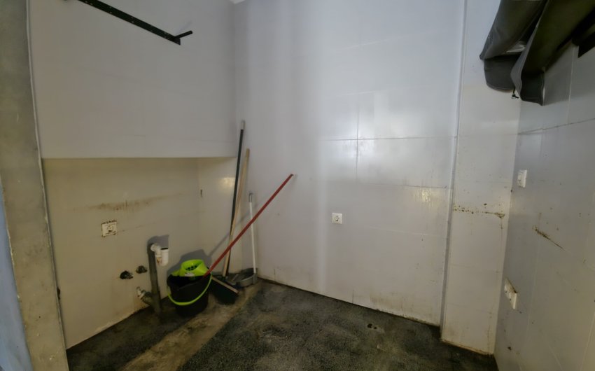 Reventa - Comercial -
Orihuela