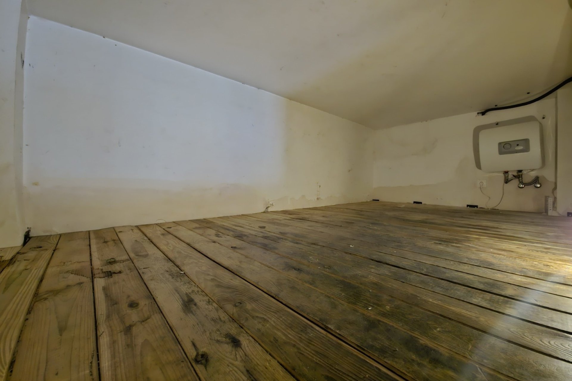 Reventa - Comercial -
Orihuela