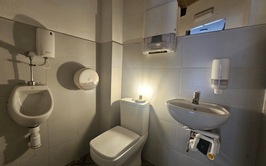 Reventa - Comercial -
Orihuela