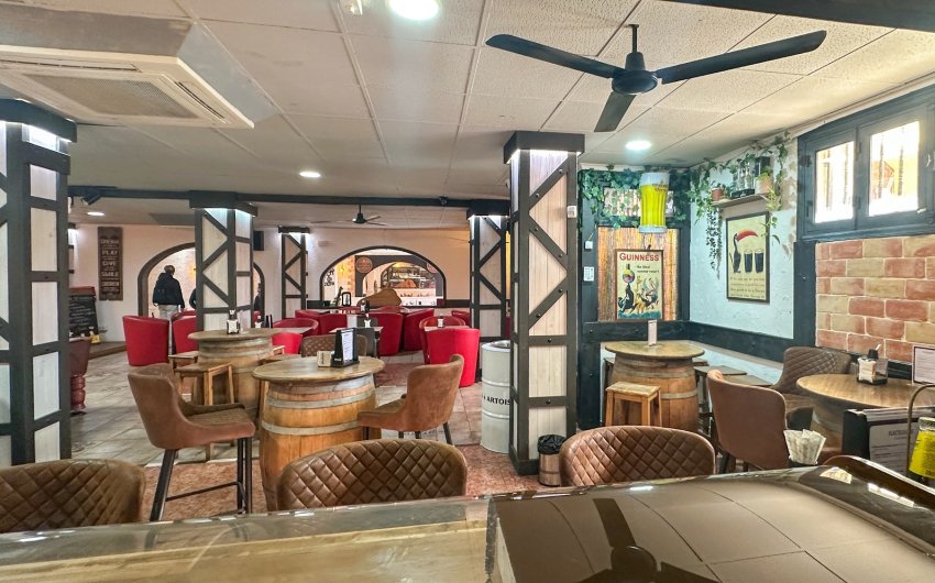 Reventa - Comercial -
Torrevieja - Nueva Torrevieja