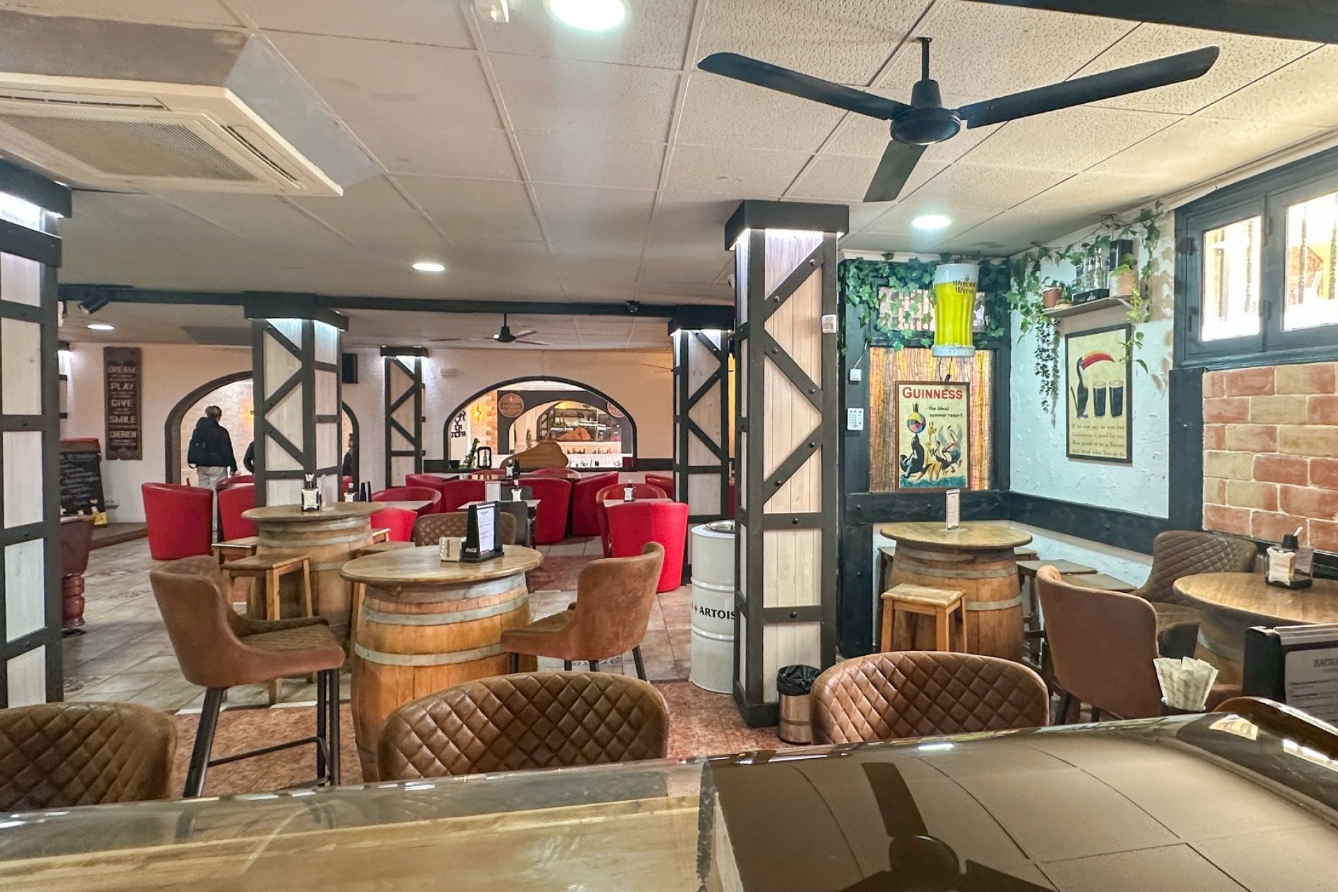 Reventa - Comercial -
Torrevieja - Nueva Torrevieja