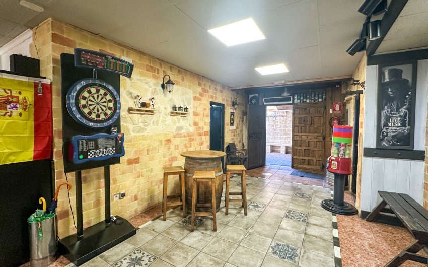 Reventa - Comercial -
Torrevieja - Nueva Torrevieja