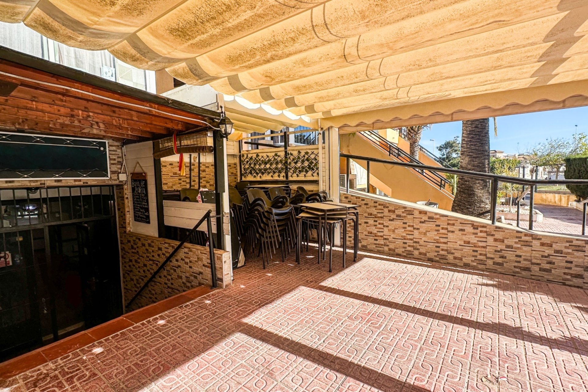 Reventa - Comercial -
Torrevieja - Nueva Torrevieja