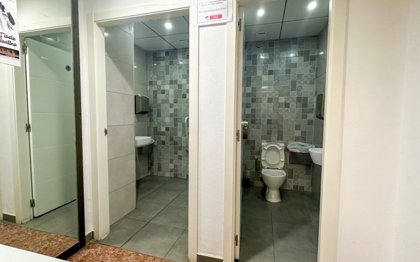 Reventa - Comercial -
Torrevieja - Nueva Torrevieja