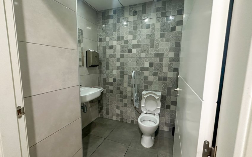 Reventa - Comercial -
Torrevieja - Nueva Torrevieja