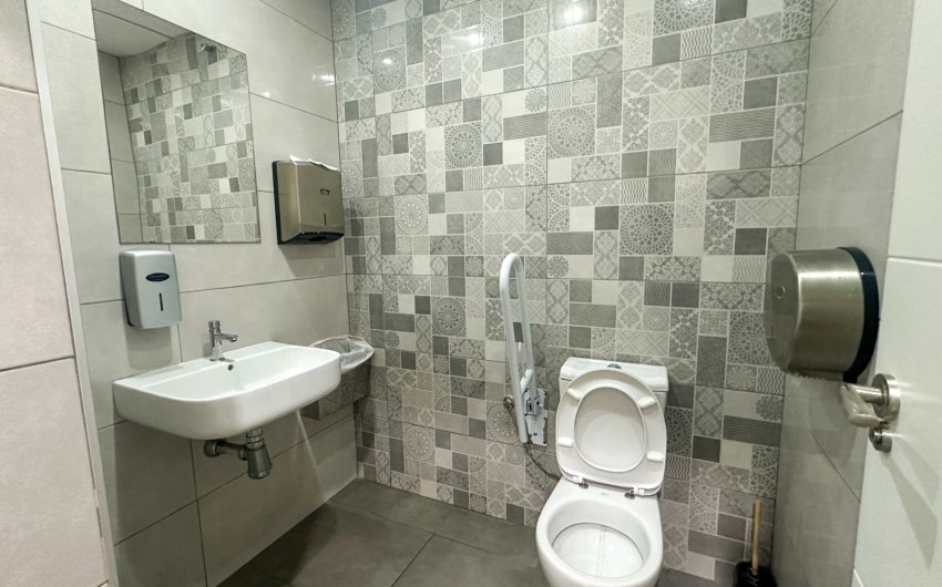 Reventa - Comercial -
Torrevieja - Nueva Torrevieja