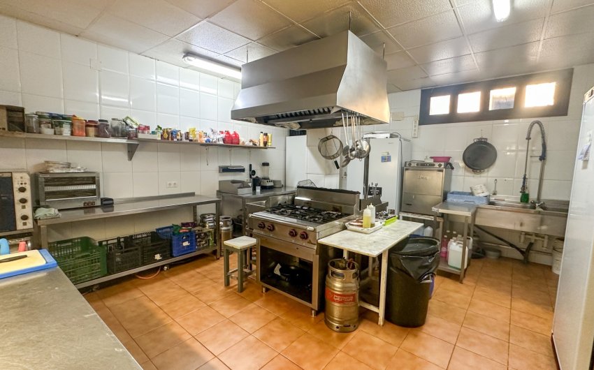 Reventa - Comercial -
Torrevieja - Nueva Torrevieja