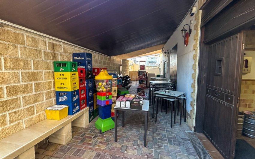 Reventa - Comercial -
Torrevieja - Nueva Torrevieja