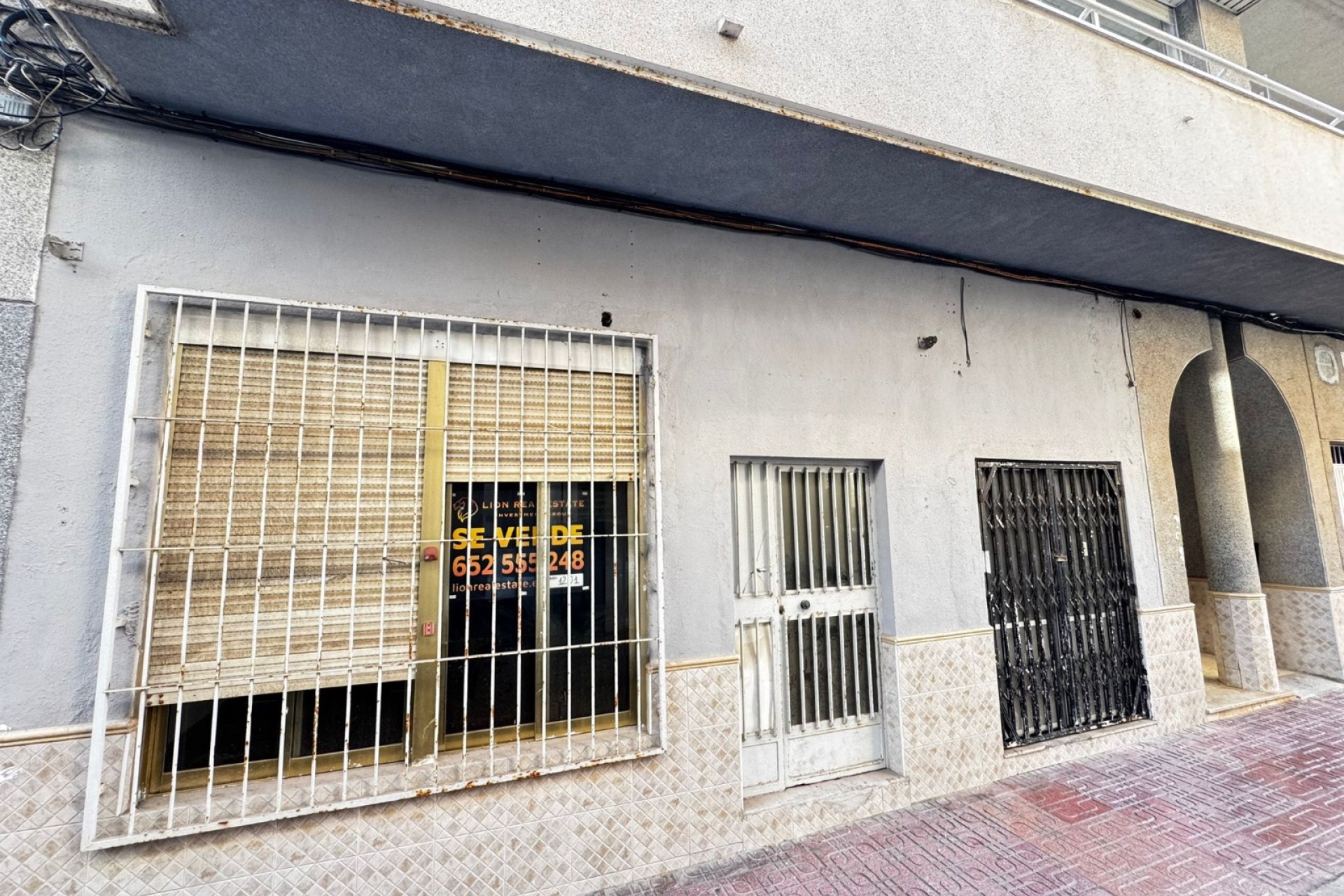 Reventa - Comercial -
Torrevieja - Playa de los Locos